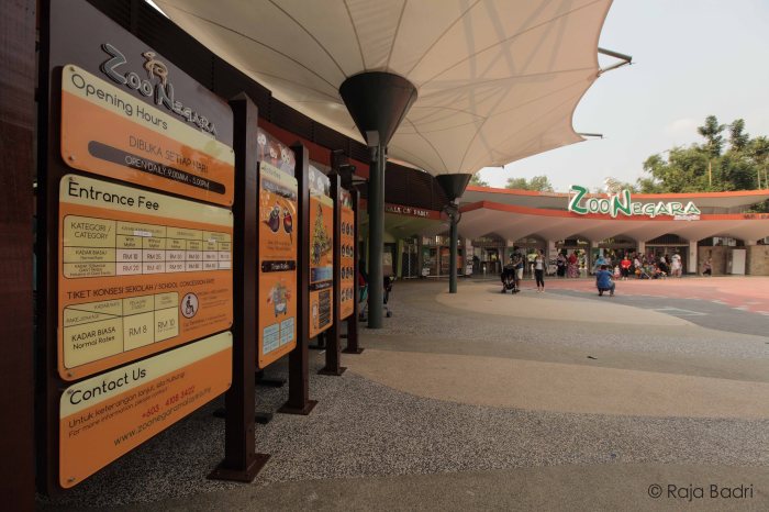 Entrance to Zoo Negara Malaysia